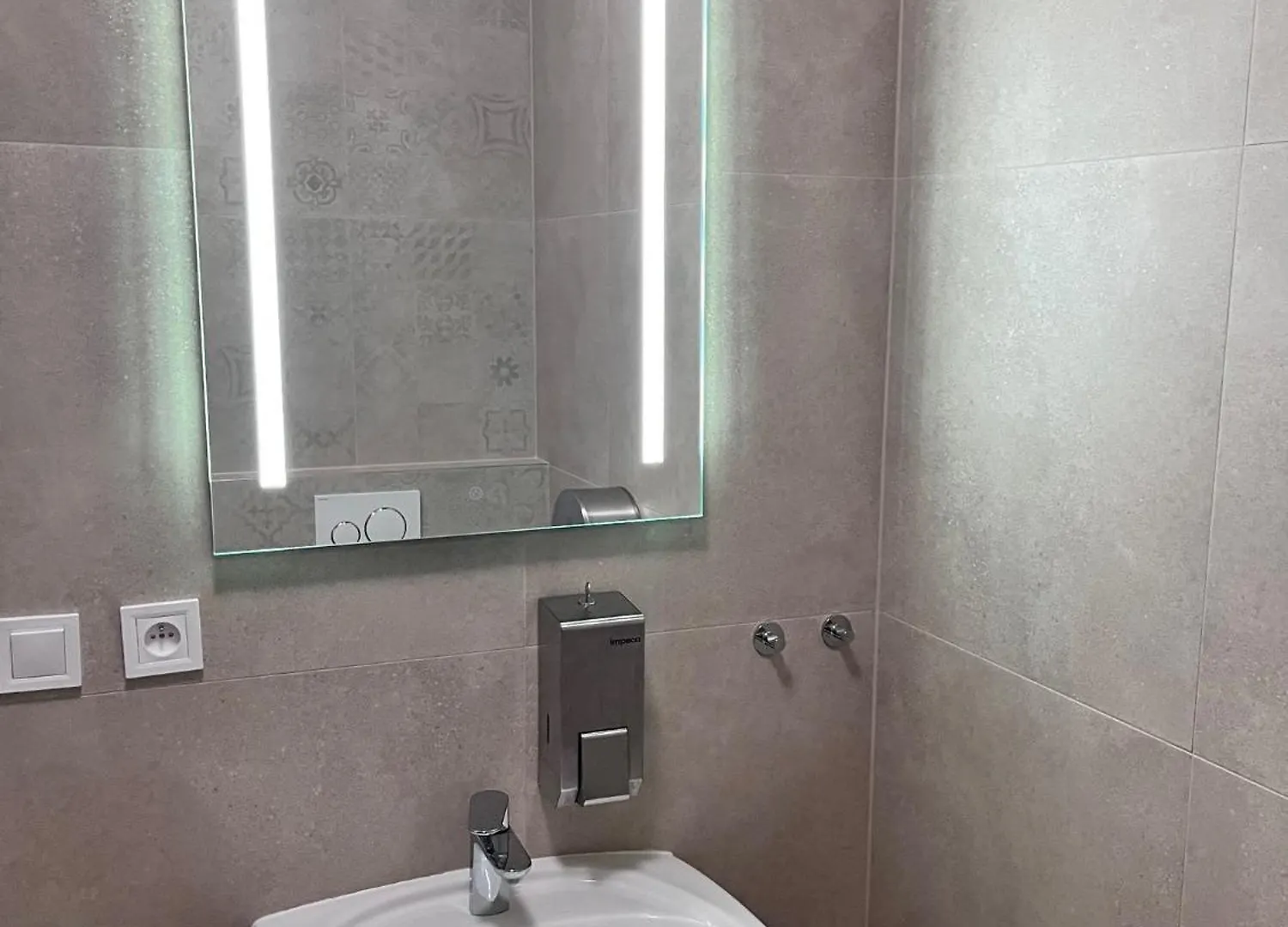 New City Centre Garden Apartment - Central Location Praag