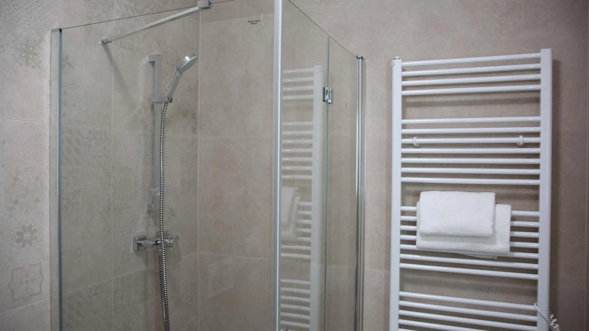 New City Centre Garden Apartment - Central Location Praag