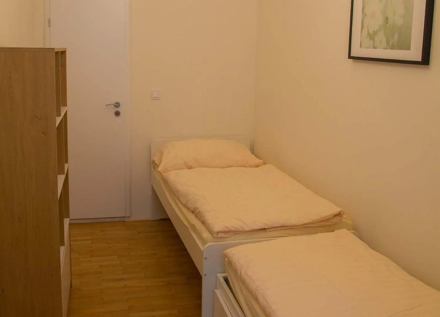 New City Centre Garden Apartment - Central Location Praag Tsjechië