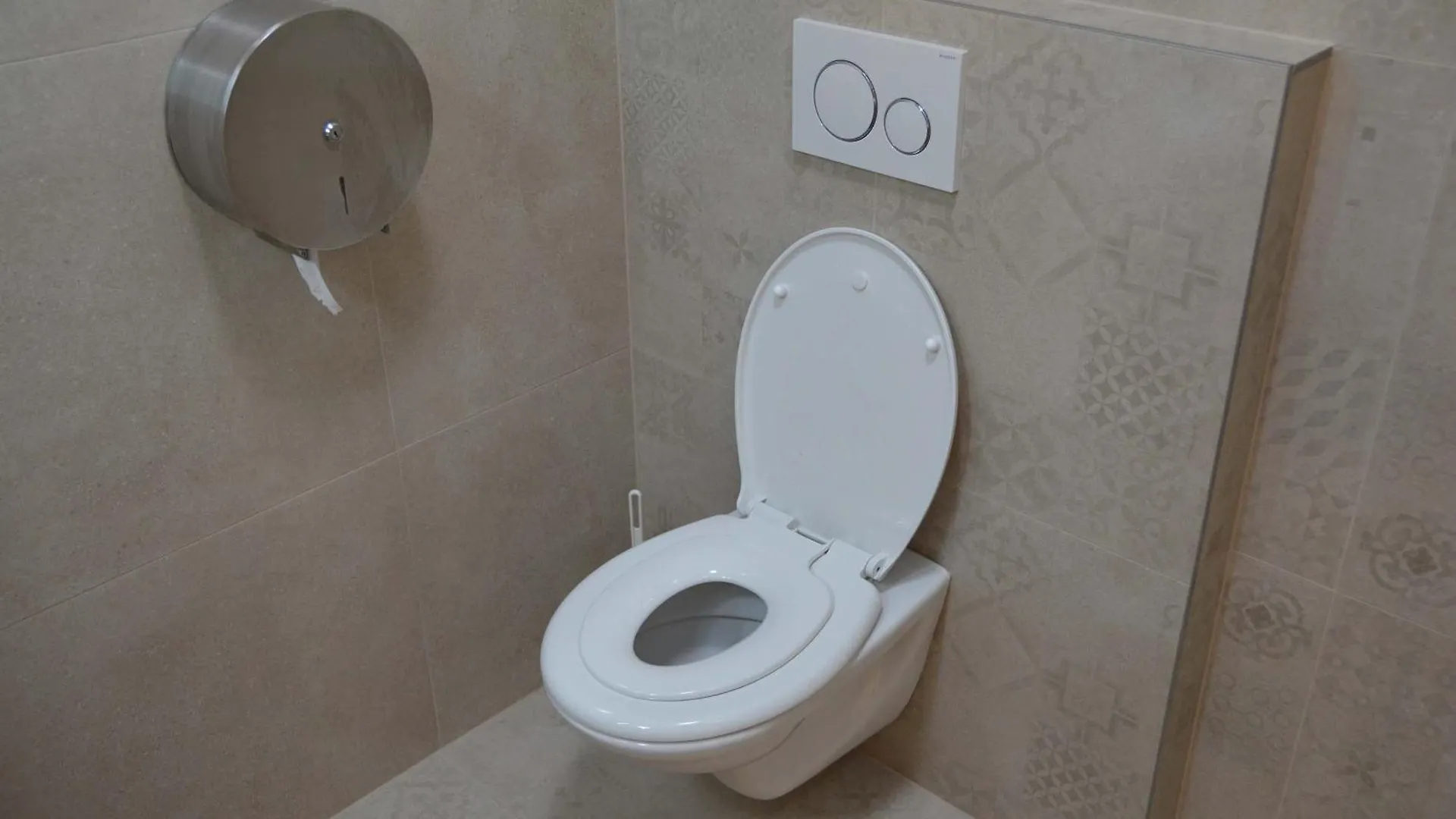 New City Centre Garden Apartment - Central Location Praag Tsjechië